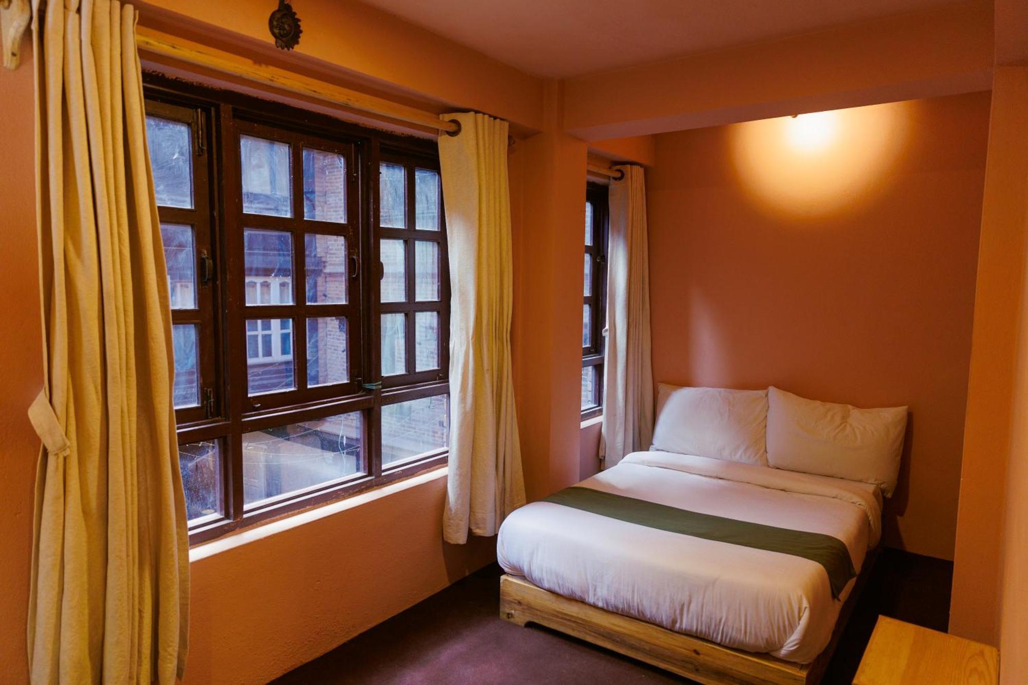 Manju Baha Hotel School Bhatgoan 外观 照片